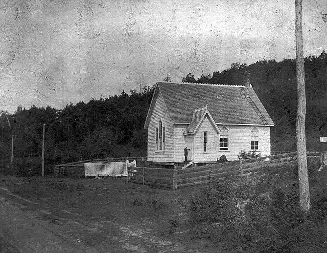 Church in 1895.jpg (67898 bytes)