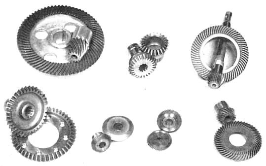 A group of bevel gears(19850 bytes)