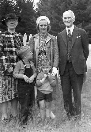 p12a Four generations.jpg (22088 bytes)