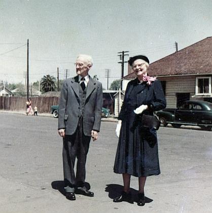 p25 Fred and Hilda.jpg (30648 bytes)