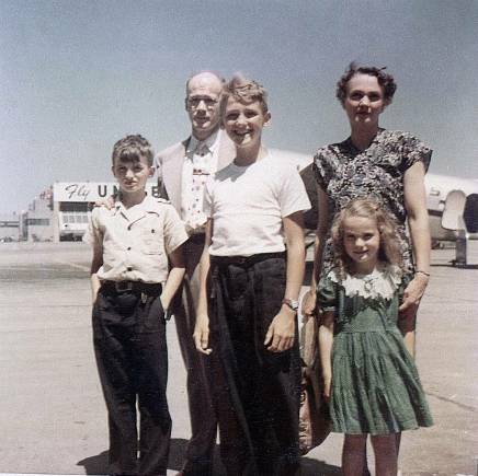 p29f Paul and family.jpg (30930 bytes)